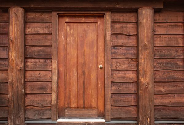Log Cabin Siding Installation in Spring