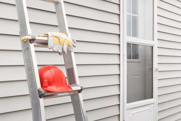 Home Siding Replacement in Spring