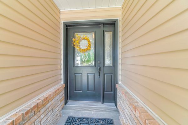 Siding Panel Repair in Spring