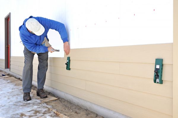 Fiber Cement Installation in Spring
