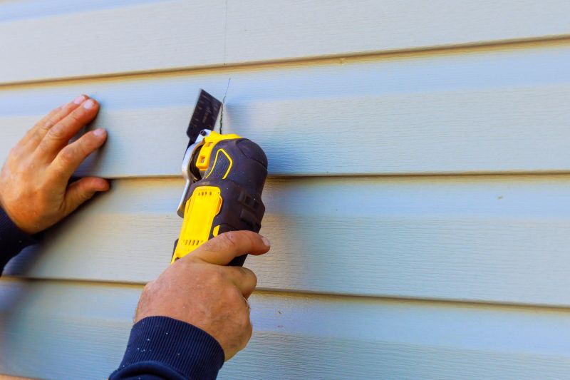 Replacing Vinyl Siding Panel